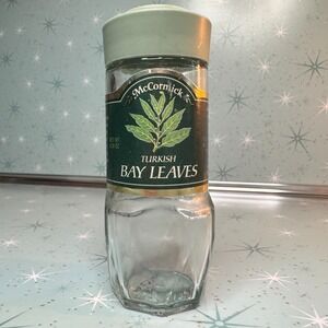 Vintage McCormick Turkish Bay Leaves Jar‎ Green Lid and Label Glass Spice Bottle